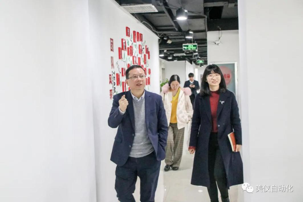 親商助企，連心結(jié)對，新區(qū)社發(fā)局領(lǐng)導(dǎo)走訪美控