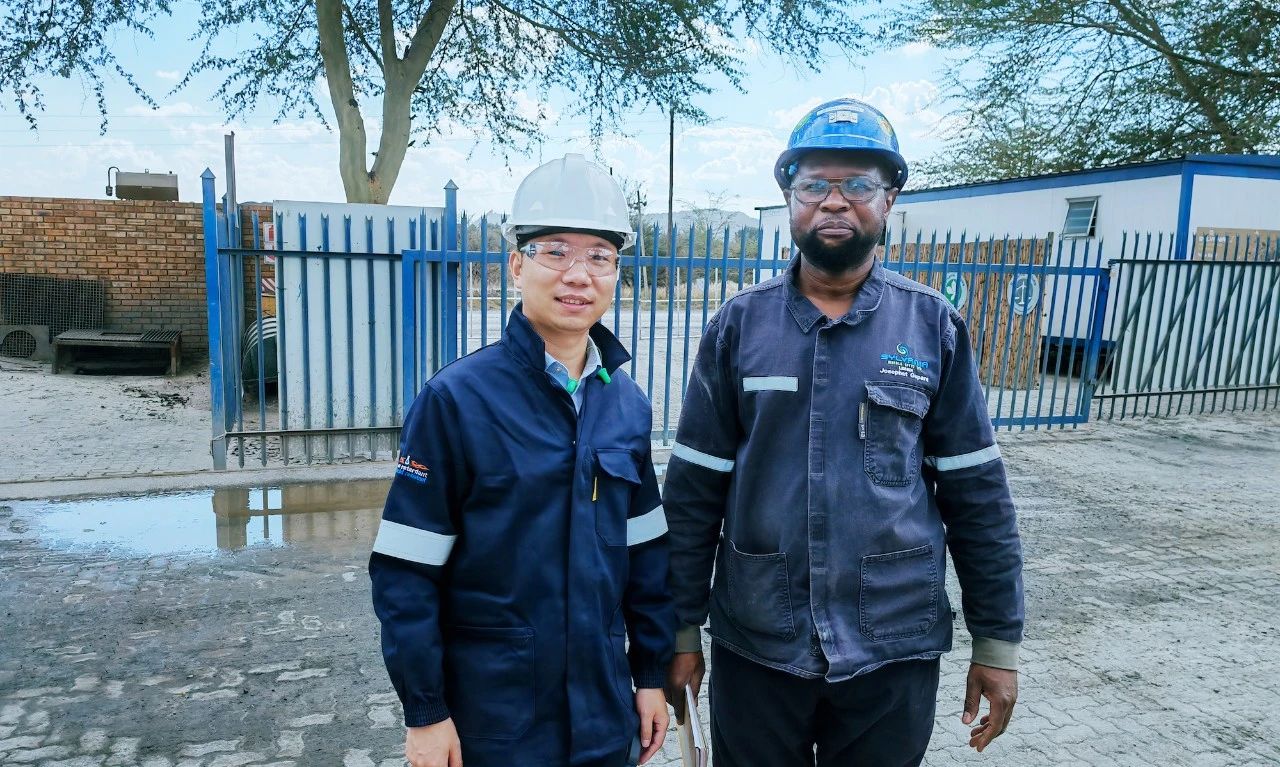 “你是我這輩子見到的，第一個(gè)中國(guó)儀表人”